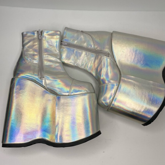 Demonia Cyberdelia Hologram Platform Boots - Picture 6 of 12